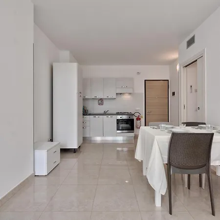Magnolie Deluxe, 6 Posti Vicino Al Mare Apartament
